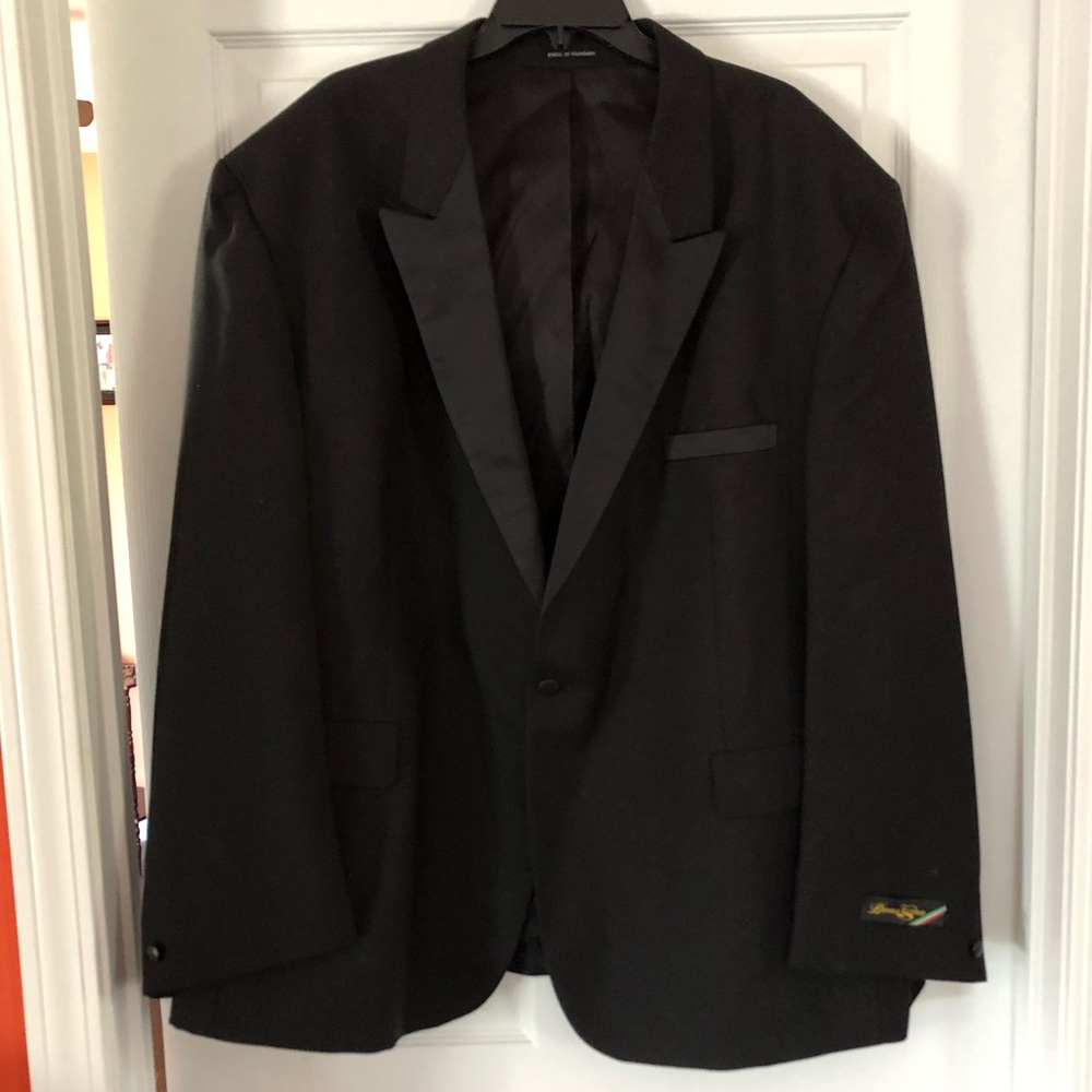 Buona Sera Tuxedo Jacket 56R